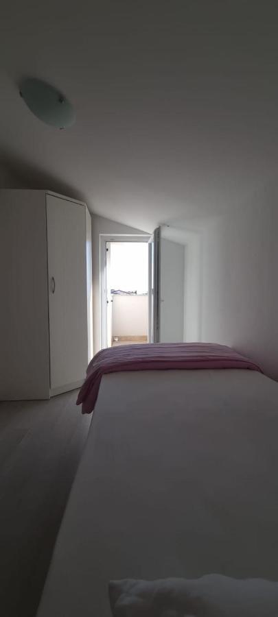 Apartmani Lanterna Кърк Екстериор снимка