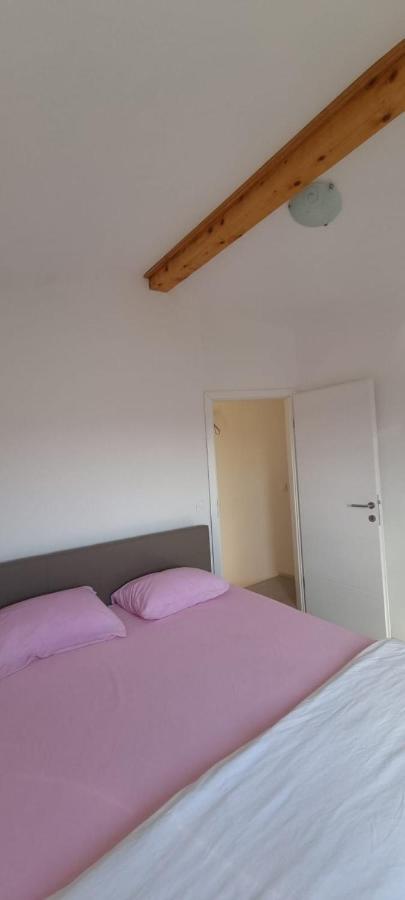 Apartmani Lanterna Кърк Екстериор снимка
